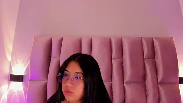 Chat +18 de NikyBrookss ao vivo