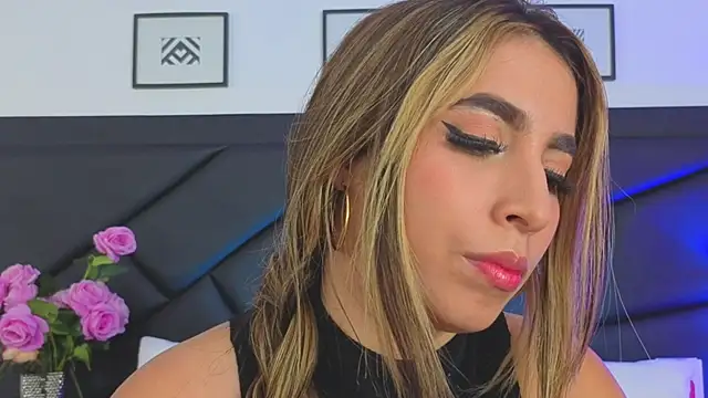 Онлайн чат XXX SophieCarther