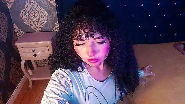 Sofiacowperx's Live XXX Chat