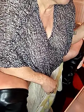 Chat XXX en directo de modenq