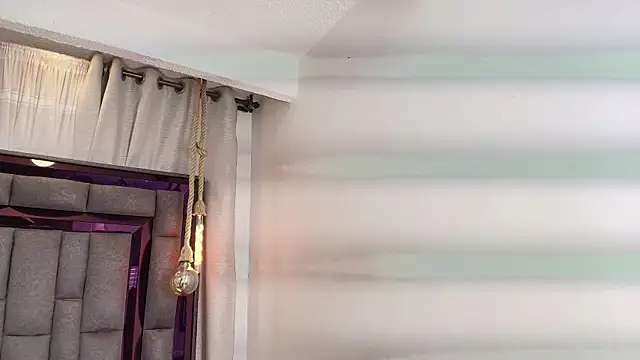 Katalina_Evans' Live XXX Chat