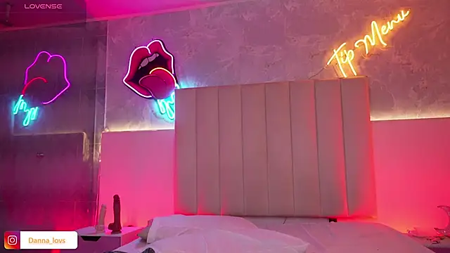 Dannaa_Lovs' Live XXX Chat