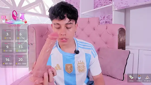 Dani_rivass élő XXX-chatje