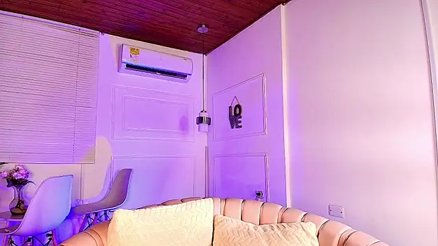 alessia_moon1 élő XXX-chatje