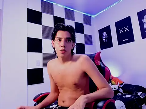 jeycobb Adlı Modelin Canlı XXX Sohbeti