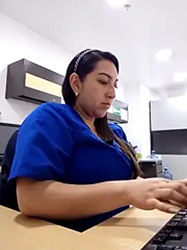 Valeria_montana_ 现场XXX聊天