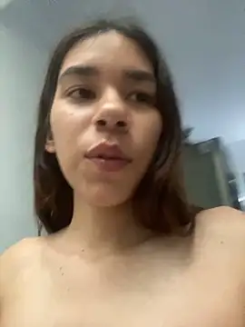 Roci_ élő XXX-chatje