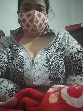 momo_loves' Live XXX Chat