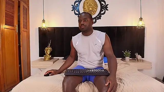 elnegritodelsabor1's Live XXX Chat