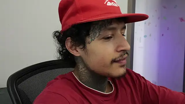 Webkamerová show trieone