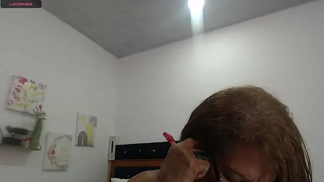 BustyMilf_ Live XXX Chat