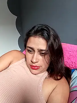 Latina_sexy1's Live XXX Chat