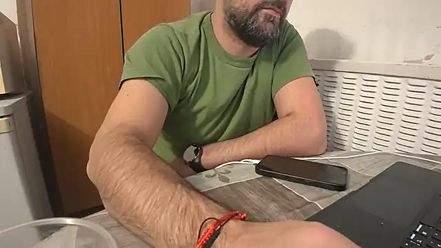 TARKAN1 élő XXX-chatje