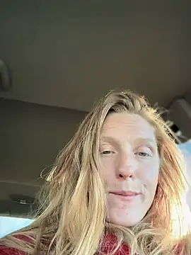 GoldenFlameGoddess' Live XXX Chat