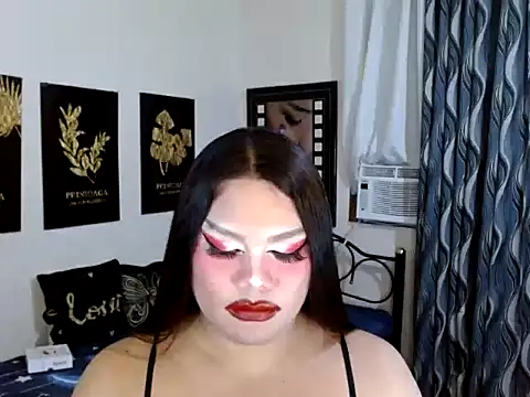 Вебкам-шоу TSbrianaHugeCock