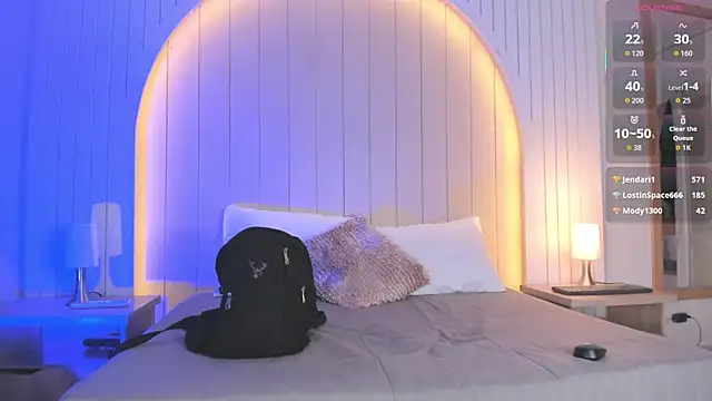 ALICESANDOVAL élő XXX-chatje