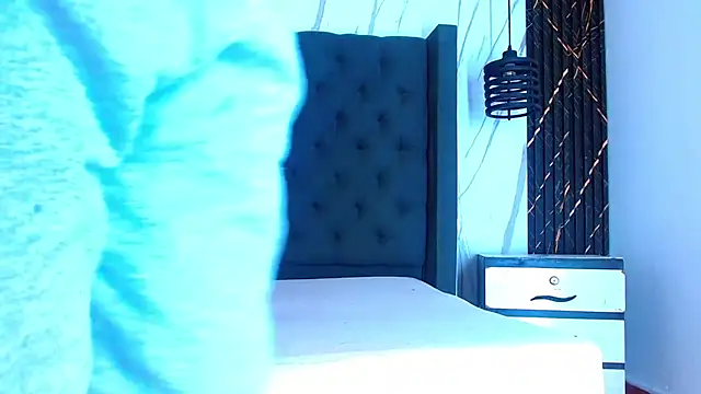 Hot_Latino_x's Live XXX Chat