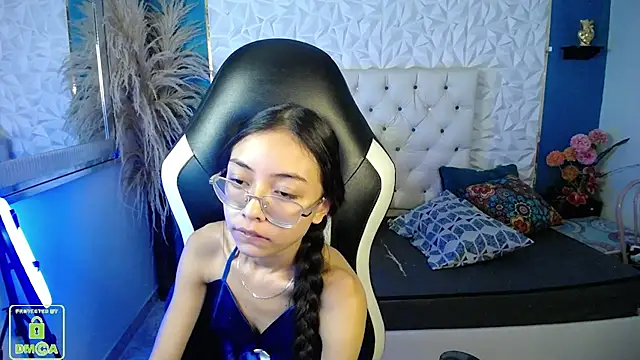 NathaliaSweet_11: онлайн-секс-чат