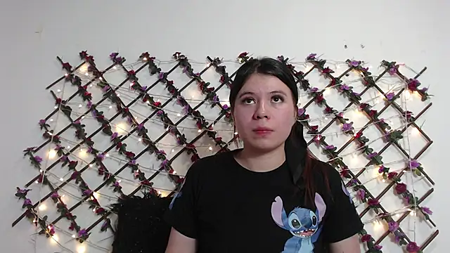 Samantha_Wallker Adlı Modelin Canlı XXX Sohbeti