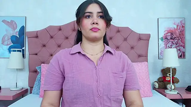 ThyaraJhons' Live XXX Chat