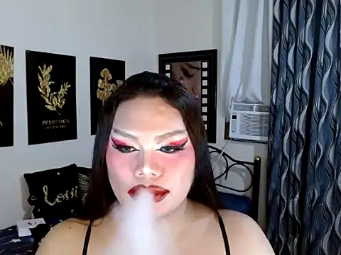 TSbrianaHugeCock's Webcam Show