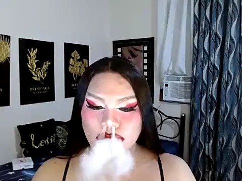 TSbrianaHugeCock's Webcam Show