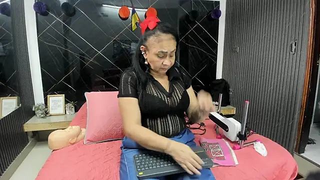 Chat XXX ao vivo de cloee-rabbyt