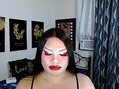 TSbrianaHugeCock webcam show