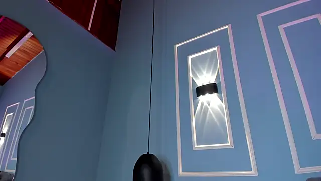 Emily_ariaszc_ élő XXX-chatje