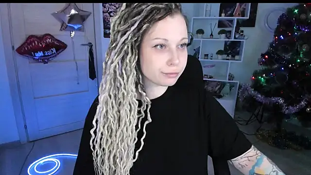 HoneySallyMoore's Live XXX Chat