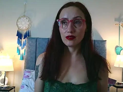 IberianMoonMK's Live XXX Chat