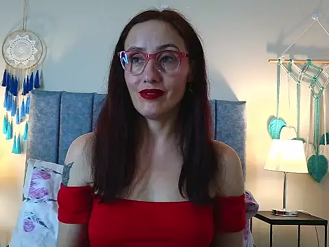 IberianMoonMK live XXX chat