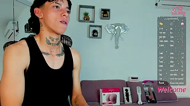 AmberAdams_ Adlı Modelin Canlı XXX Sohbeti