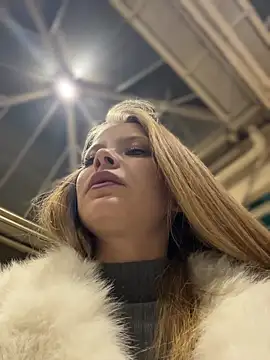 AnastasiaAniess Adlı Modelin Canlı XXX Sohbeti