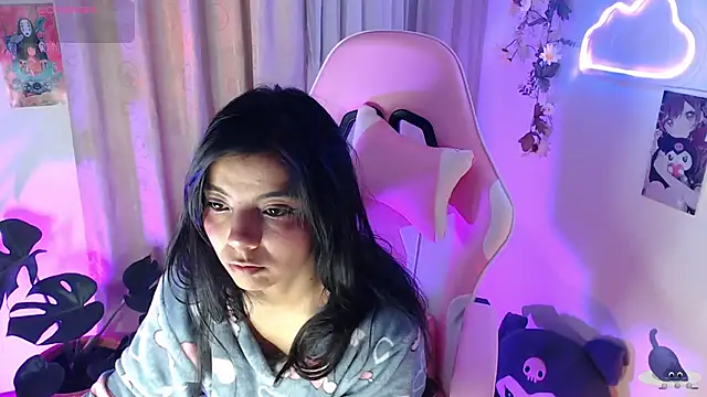 sofi_soft_ Adlı Modelin Canlı XXX Sohbeti