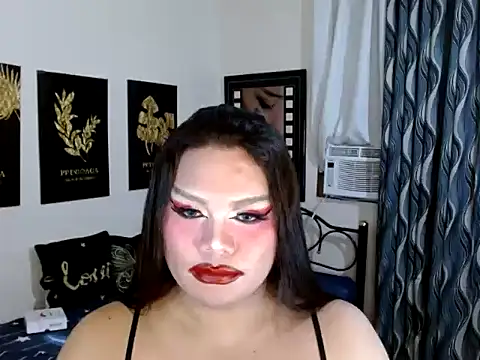 TSbrianaHugeCock – webcam-show