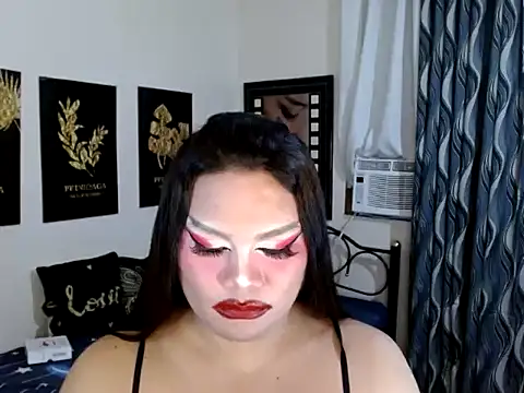 TSbrianaHugeCock's Live XXX Chat