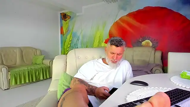 BlowMyXXL's Live XXX Chat