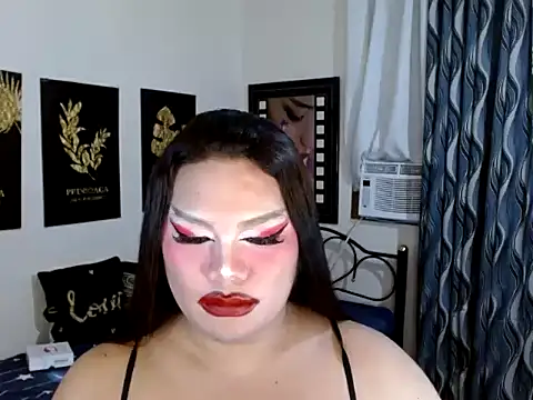 TSbrianaHugeCock Adlı Modelin Canlı XXX Sohbeti