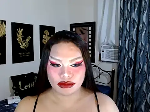 TSbrianaHugeCock's Live XXX Chat