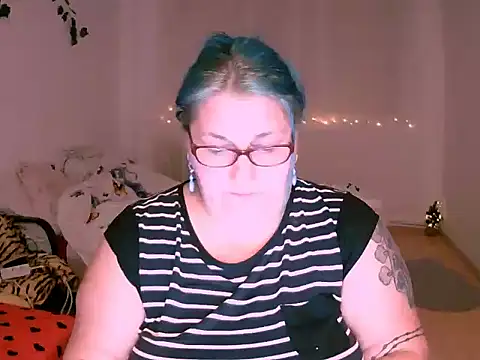 Онлайн чат XXX BlondyBigBoobs