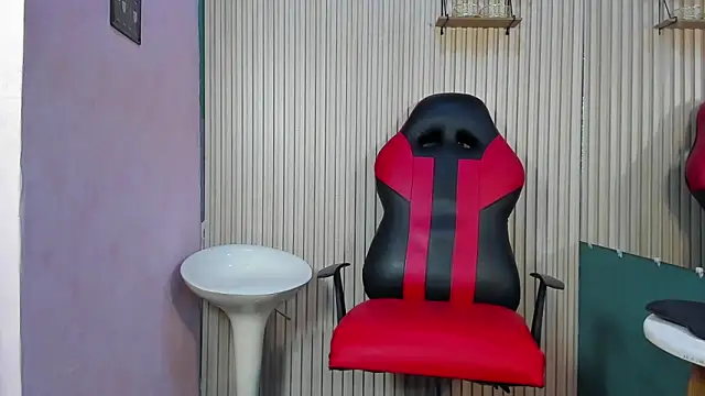 Becker2_ Adlı Modelin Canlı XXX Sohbeti