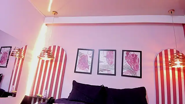 Онлайн чат XXX SweetStarr_