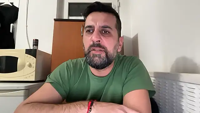 TARKAN1 élő XXX-chatje