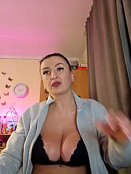 Chat XXX en directo de Hotangel75