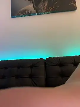 Show modela IsabellaEtthan na web-kameri