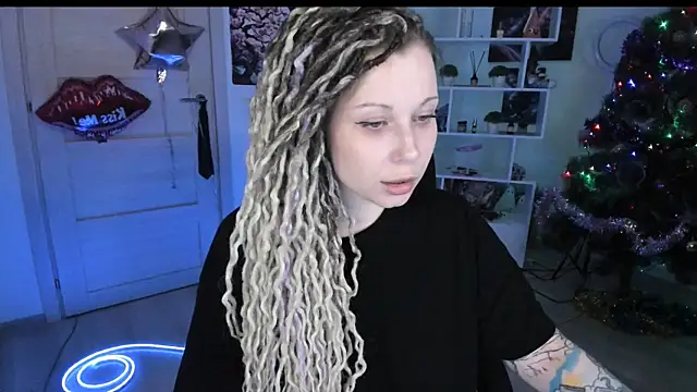 HoneySallyMoore's Live XXX Chat