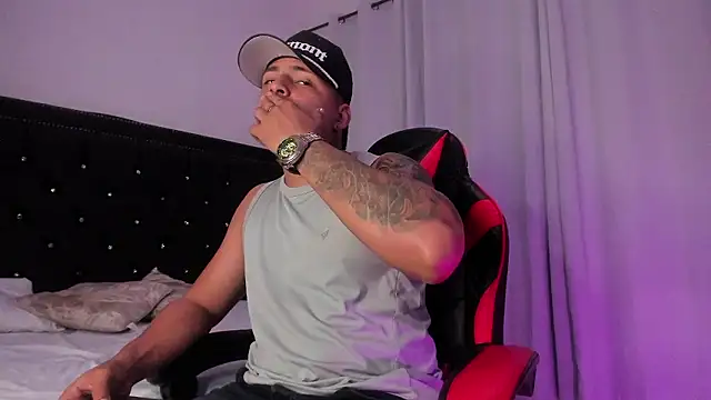 DalasNovoa Adlı Modelin Canlı XXX Sohbeti