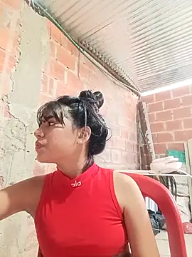 triana-hot18's Live XXX Chat