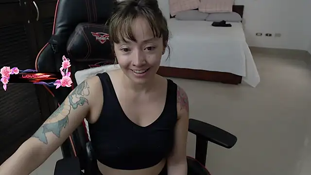 pink-2022's Live XXX Chat